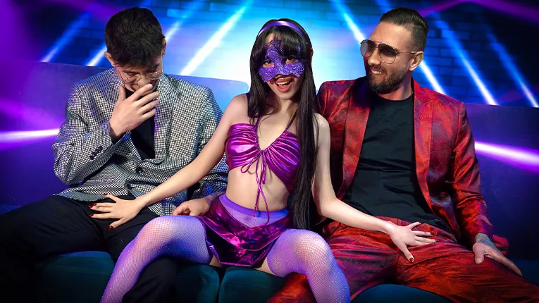 “Daddy, I’ll Do Anything…” Spitroasting My Dirty Stripper Stepdaughter! - Family Strokes - 29823